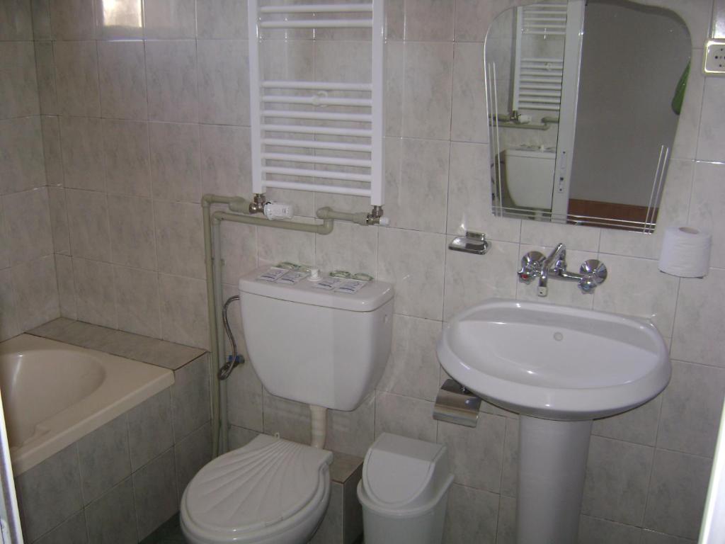 Hotel Montana Zewnętrze zdjęcie